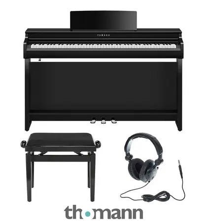 Yamaha CLP-825 PE Set Aktuální