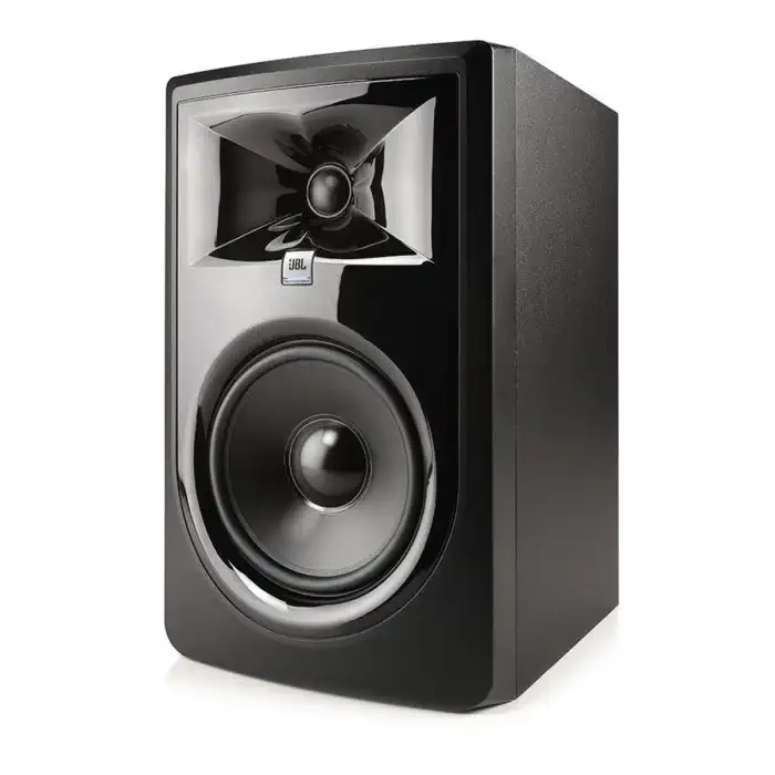 Novinka JBL LSR306P MKII